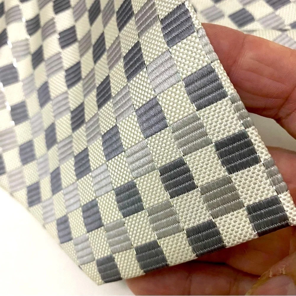 Van Heusen Silk Tie Hand Made Stain Resistant Tipped Pull String Bar Tac